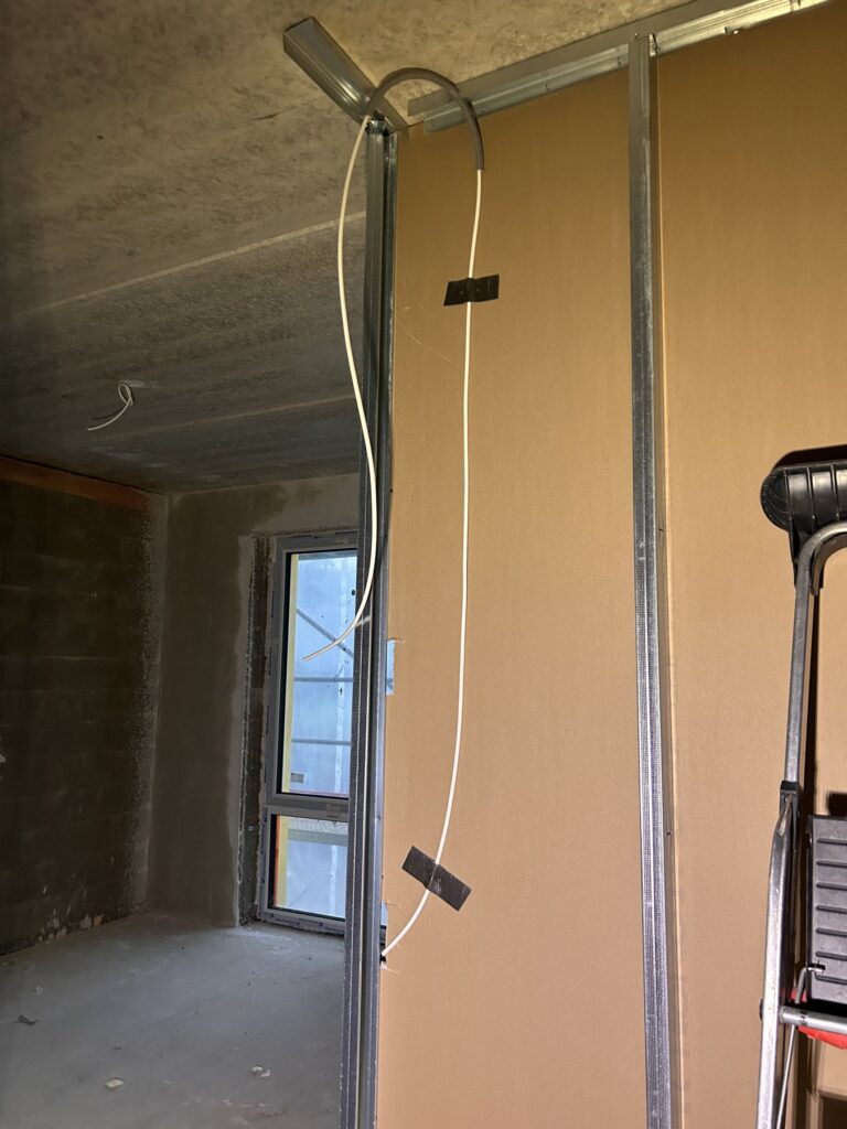20 korteriga kortermaja elektritööd Aruküla tee 22, Clorom OÜ